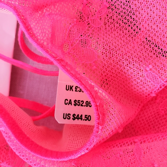 Victoria's Secret Eyelash Lace Bralette 34C NWT - Picture 4 of 4